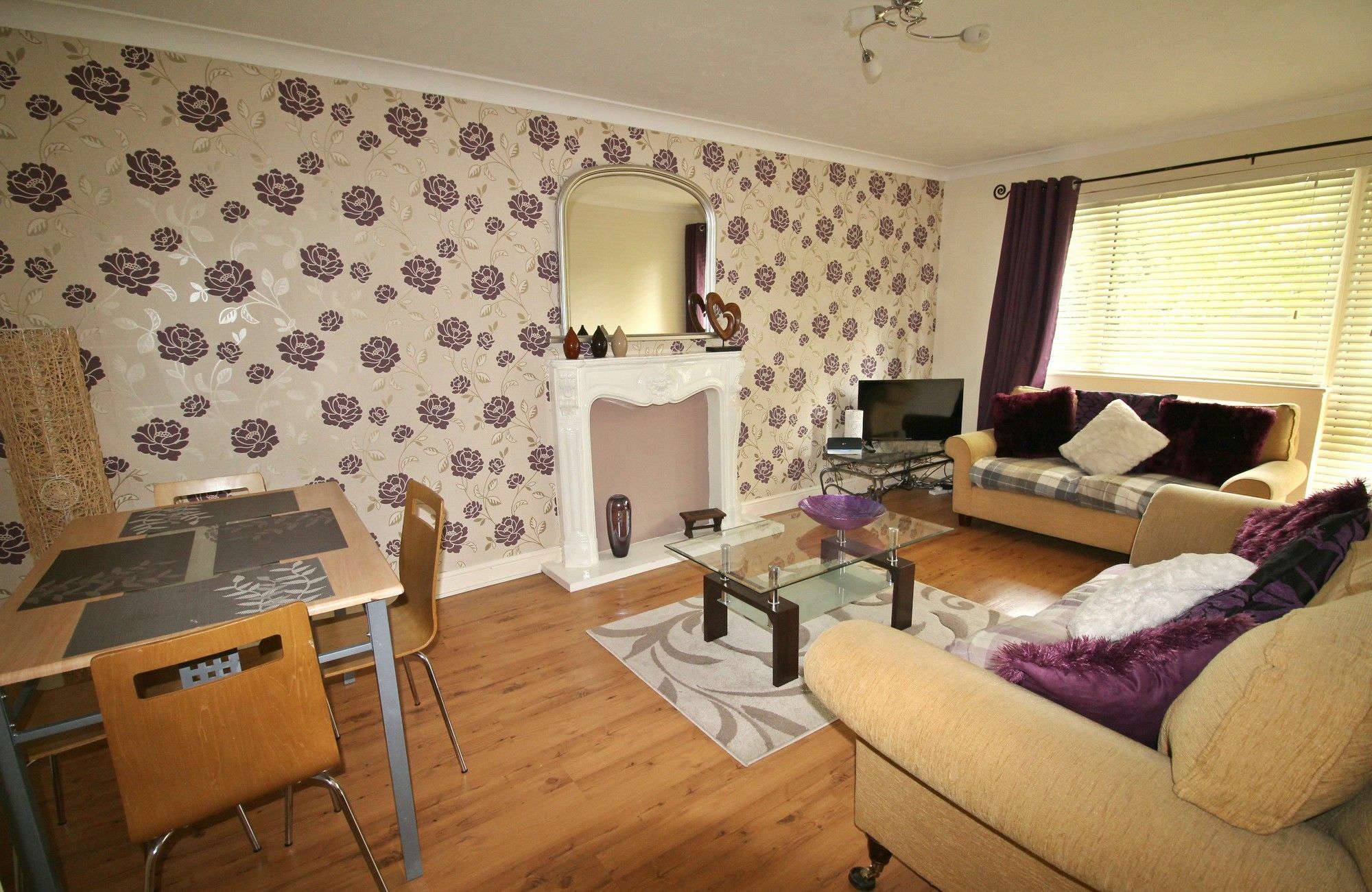 Doncaster - Boswell - Large Balcony Apartment - 2 Double Beds - 2 Bedrooms - Close To Town & Racecourse - Off Street Parking 2 Cars - Fast Wifi Extérieur photo